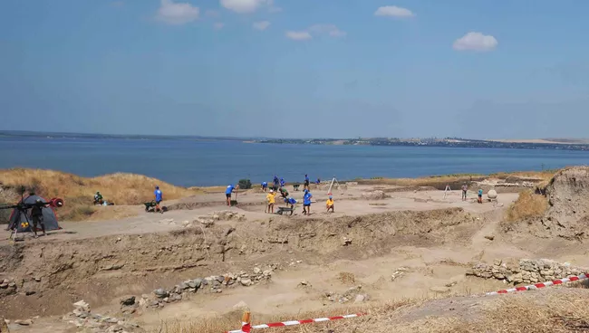 Археологические раскопки на Таманском полуострове. Архивное фото