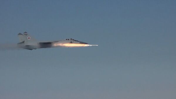 Миг-31БМ уничтожили ракеты противника на расстоянии до 40 км. Кадры учений