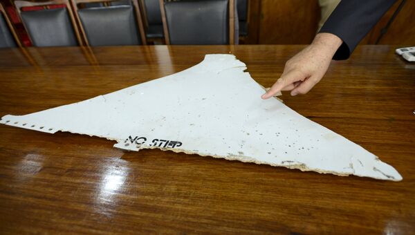 Обломки, найденные в Мозамбике, которые могут принадлежать пропавшему MH370