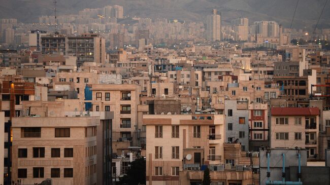Вид на один из кварталов Тегерана. Иран. Архивное фото