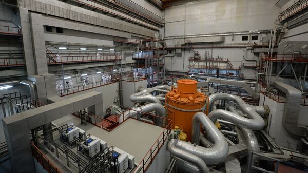 Центральный зал 4-го энергоблока с реактором БН-800 Белоярской АЭС. Архивное фото