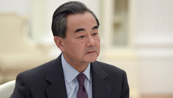 Министр иностранных дел Китая Ван И. Архивное фото