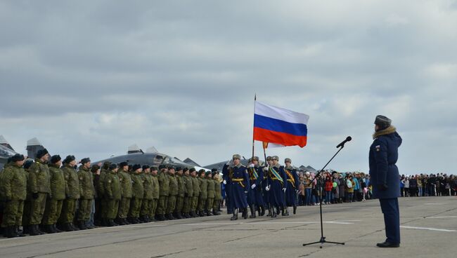 Первая группа бомбардировщиков Су-34 из Сирии приземлилась под Воронежем. Архивное фото