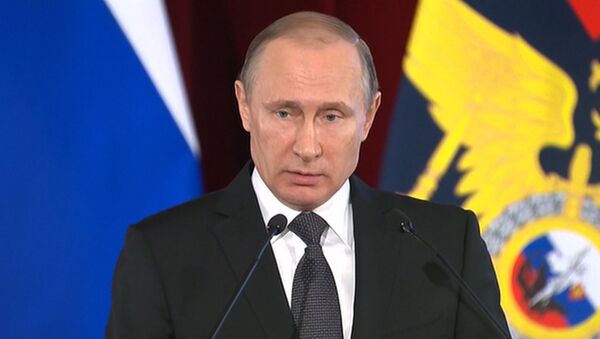 Путин призвал не допустить в России ситуацию с незаконной миграцией, как в ЕС