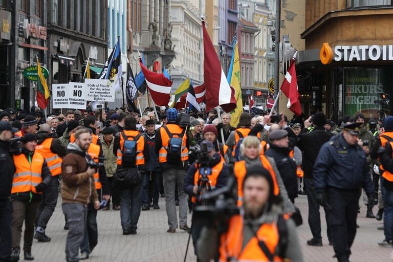Шествие легионеров СС и их сторонников в Риге, Латвия. 16 марта 2016 Шествие легионеров СС и их сторонников в Риге, Латвия. 16 марта 2016