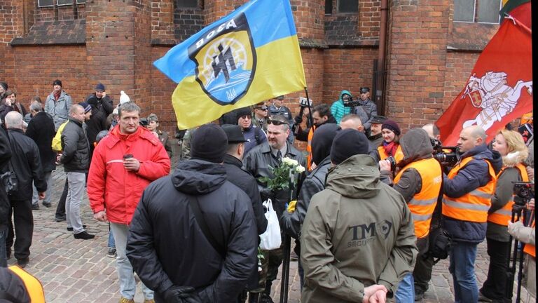 Шествие легионеров СС и их сторонников в Риге, Латвия. 16 марта 2016