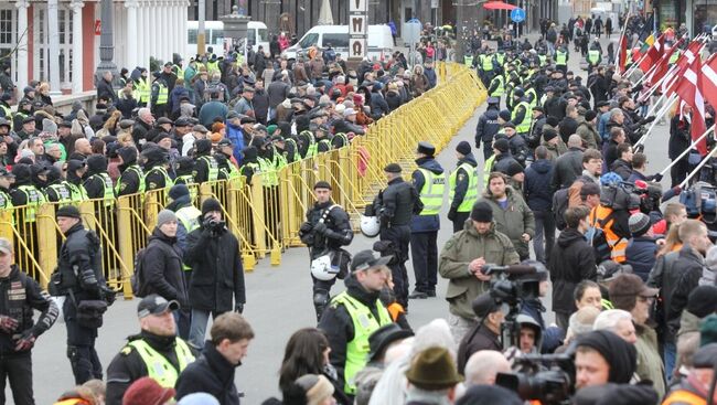 Шествие легионеров СС и их сторонников в Риге, Латвия. 16 марта 2016