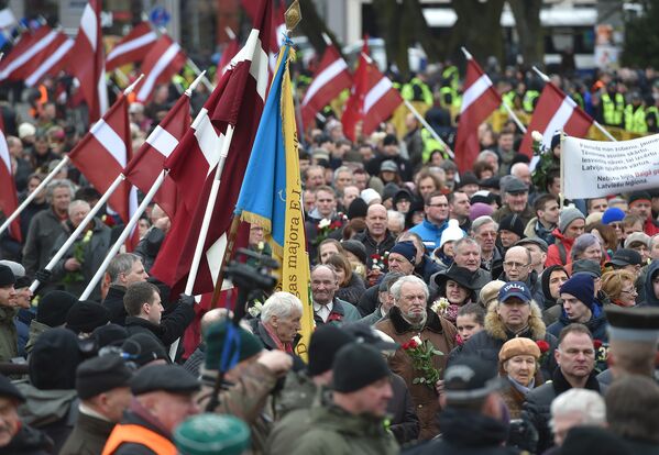 Шествие легионеров СС и их сторонников в Риге, Латвия. 16 марта 2016