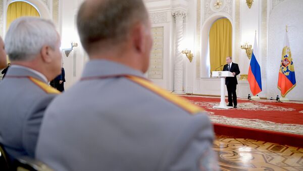 Президент РФ Владимир Путин вручил госнаграды военным, участвовавшим в антитеррористической операции в Сирии