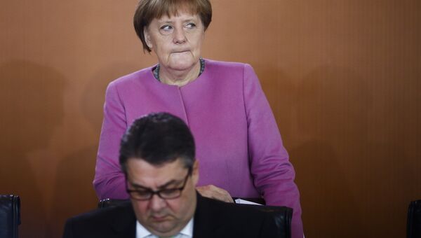 Канцлер Германии Ангела Меркель и министр экономики Зигмар Габриэль. Архивное фото