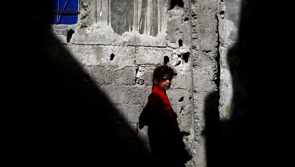 Девочка на улице Дамаска