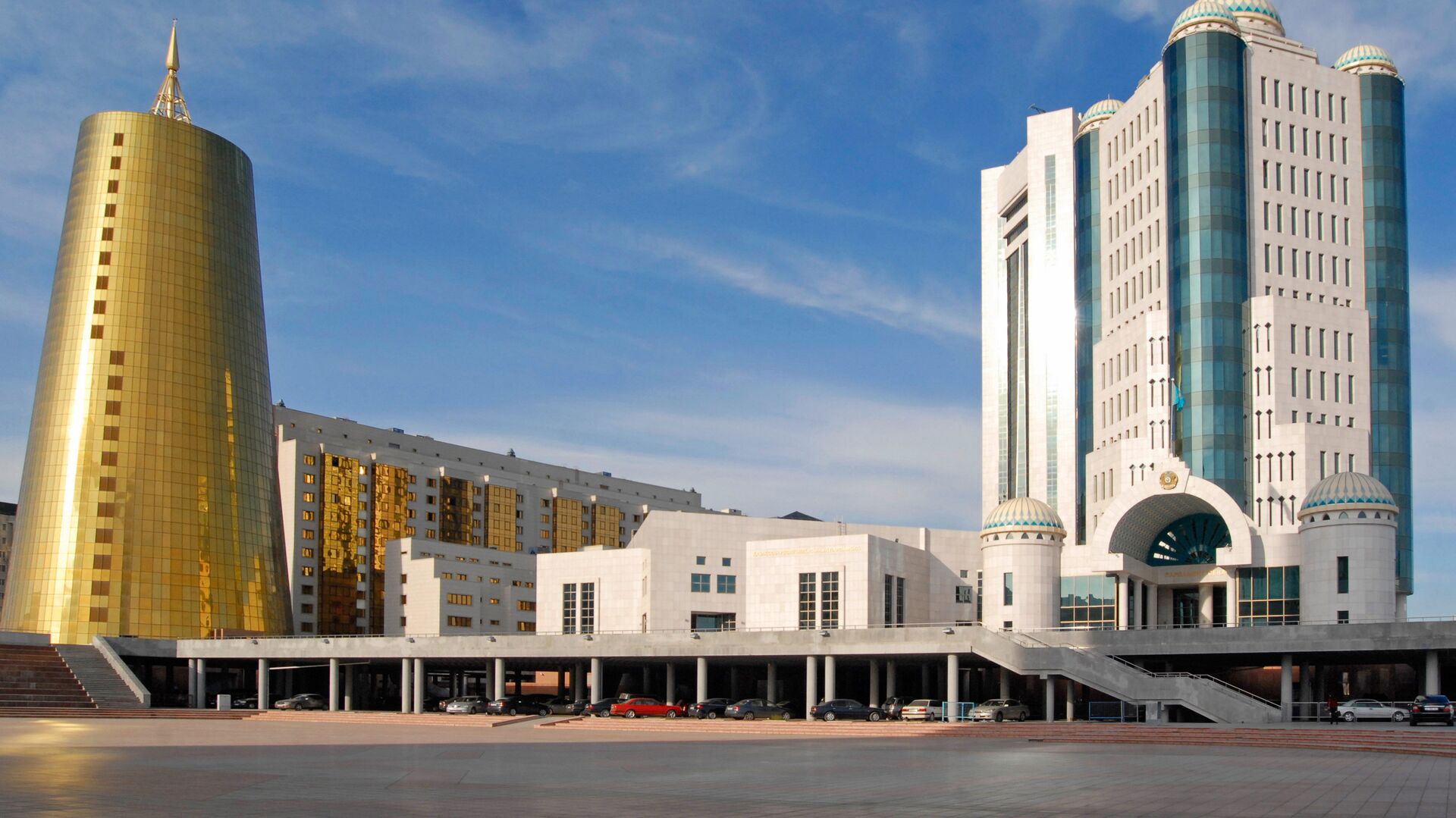 Здание парламента Республики Казахстан - РИА Новости, 1920, 17.02.2022