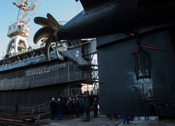 Спуск на воду подводной лодки Великий Новгород в Санкт-Петербурге