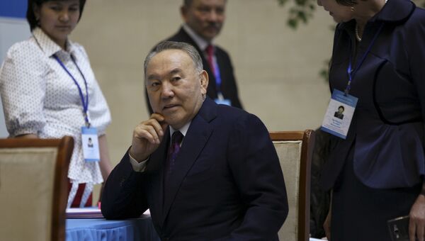 Президент Казахстана Нурсултан Назарбаев на парламентских выборах