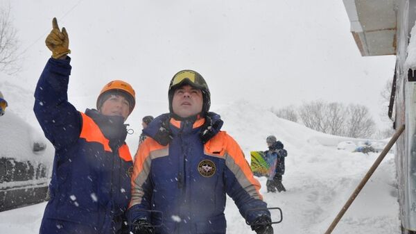 Превентивные мероприятия по принудительному спуску снежных масс на Камчатке
