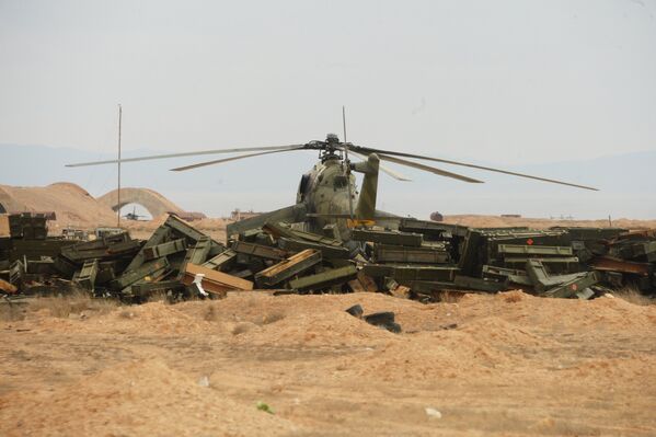 Вертолет Ми-24 ВВС Сирийской арабской армии (САА) на аэродроме Тейяс в 50-ти км от Пальмиры