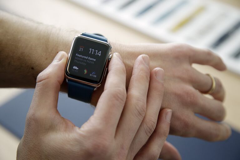 Apple iWatch. Презентация новой продукции компании Apple в Купертино