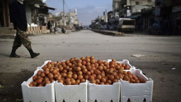 Апельсины на улице в Идлибе, Сирия