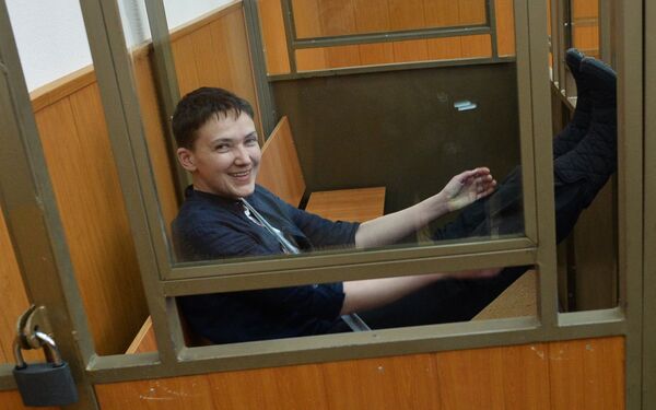 Гражданка Украины Надежда Савченко в зале заседаний Донецкого городского суда Ростовской области
