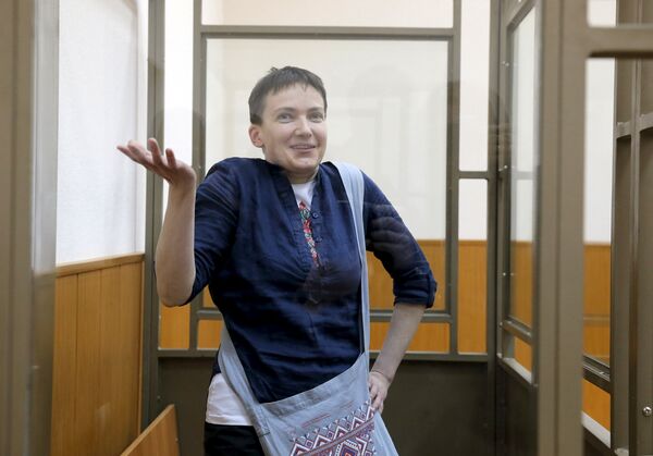 Гражданка Украины Надежда Савченко в зале заседаний Донецкого городского суда Ростовской области