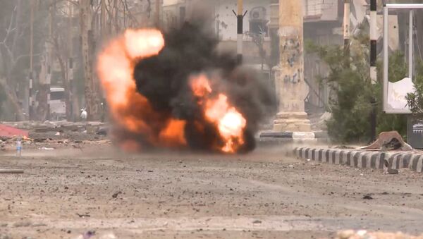 Сирийские саперы взорвали оставленную боевиками ИГ мину на улице Пальмиры