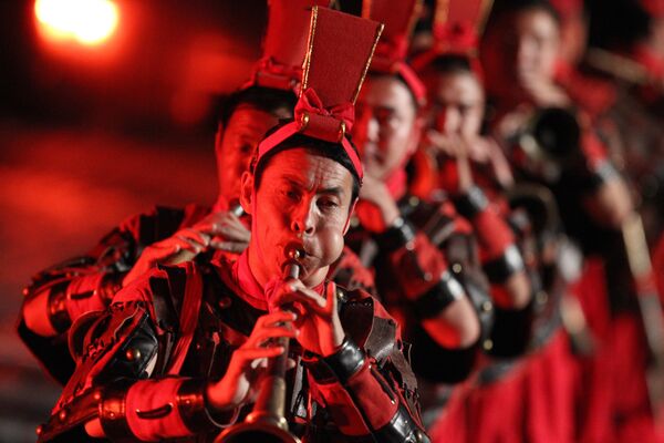 Участники культурной труппа Ши-хо из Синая на генеральной репетиции фестиваля Спасская башня 2011