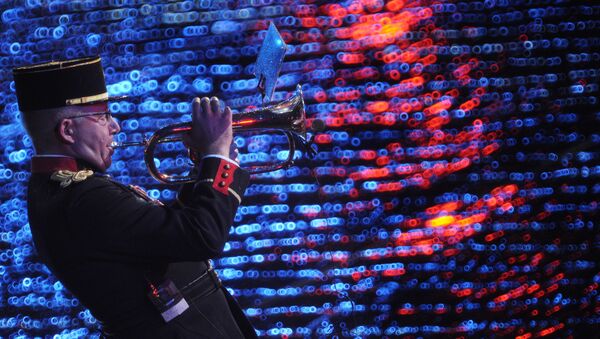 Военный оркестр Северо-Западного военного округа из Франции на генеральной репетиции открытия Международного военно-музыкального фестиваля Спасская башня на Красной площади в Москве. Архивное фото