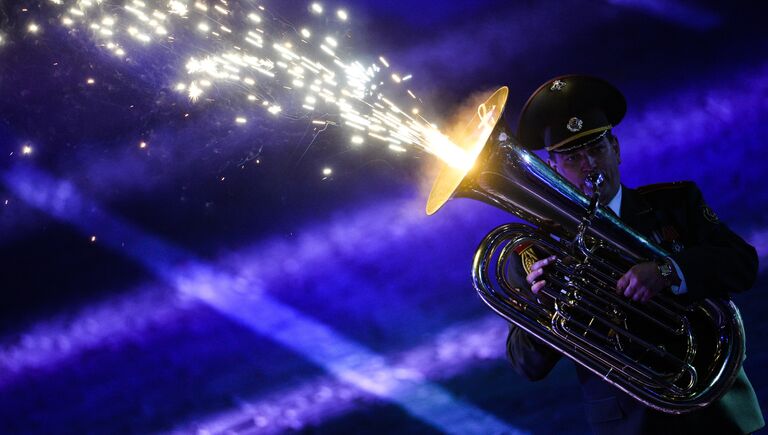 Оркестр Вооруженных сил Белоруссии на церемонии закрытия Международного военно-музыкального фестиваля Спасская башня в Москве