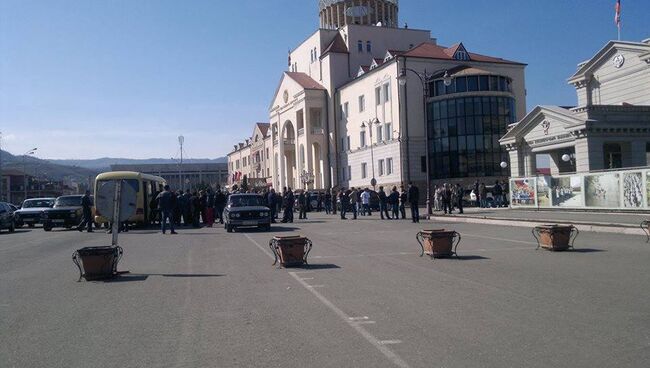 Сбор добровольцев в Степанакерте, Нагорный Карабах. Архивное фото