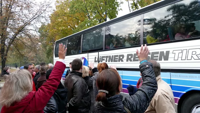 Родители провожают детей на отдых в Крым. Архивное фото