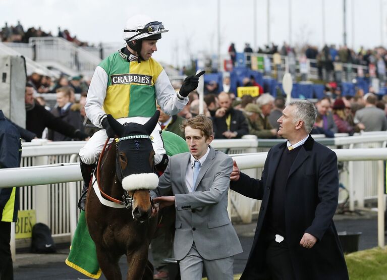 Скачки Crabbie's Grand National Festival, Великобритания