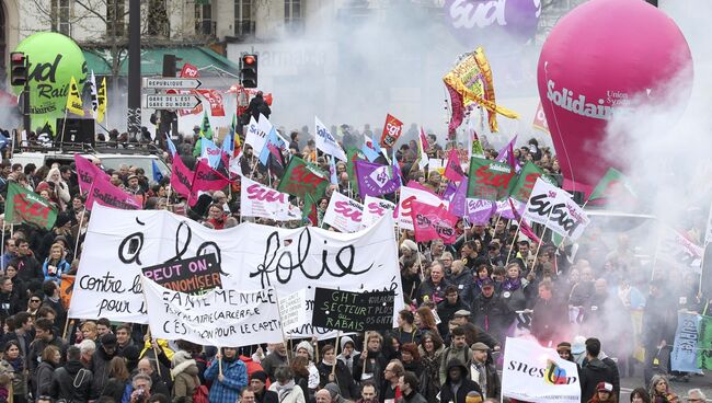 Акция протеста в Париже против пересмотра трудового законодательства, 9 апреля 2016