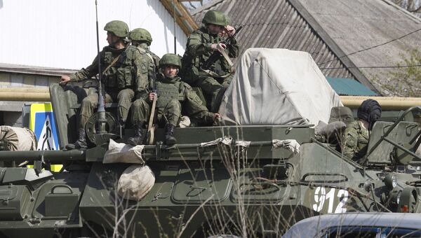 Военные на месте взрыва у здания ОВД в Ставропольском крае. Архивное фото