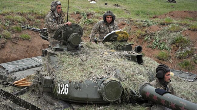 Военнослужащие армии обороны Нагорного Карабаха на первой линии обороны. Архивное фото