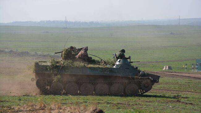 Крупномасштабные военные учения в ЛНР. Архивное фото