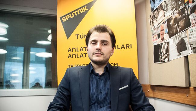 Главный редактор Sputnik Турция Турал Керимов. Архивное фото