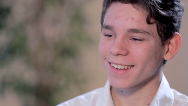 Илья (Исмаил), 15 лет. Хотел бы, чтобы приемный папа научил его водить машину