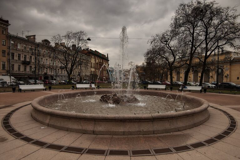 Открытие сезона фонтанов в Петербурге