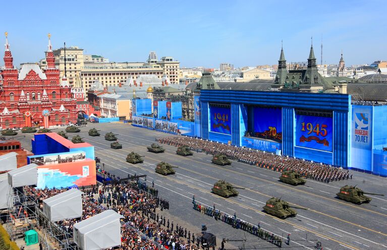 Самоходная артиллерийская установка МСТА-С во время генеральной репетиции военного парада в ознаменование 70-летия Победы в Великой Отечественной войне 1941-1945 годов