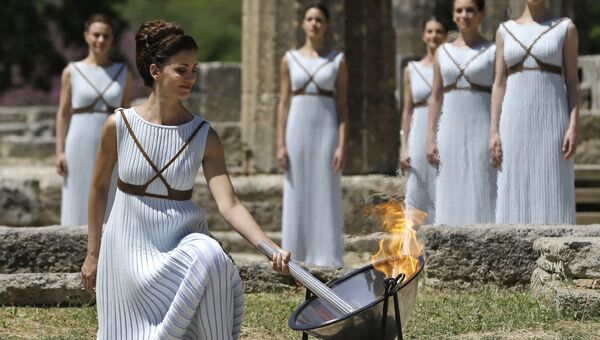 Церемония зажжения огня XXXI летних Олимпийских игр 2016 года состоялась в Древней Олимпии, Греция. Архивное фото