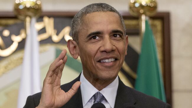 Президент США Барак Обама выступает на саммите Совета сотрудничества стран Залива в Эр-Рияд