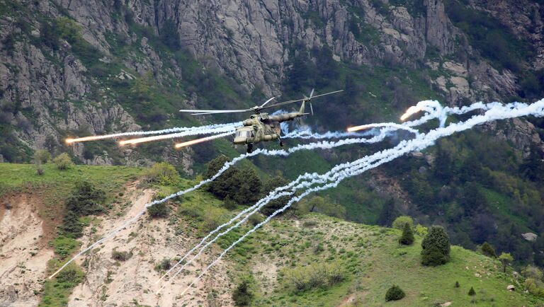 Совместные учения подразделений военной разведки государств-членов ОДКБ Поиск 2016 в Таджикистане