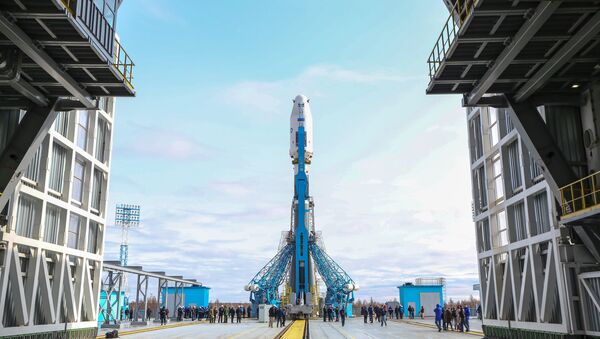 Ракета-носитель Союз-2.1а с космическими аппаратами Ломоносов, Аист-2Д и SamSat-218 на стартовой площадке космодрома Восточный.