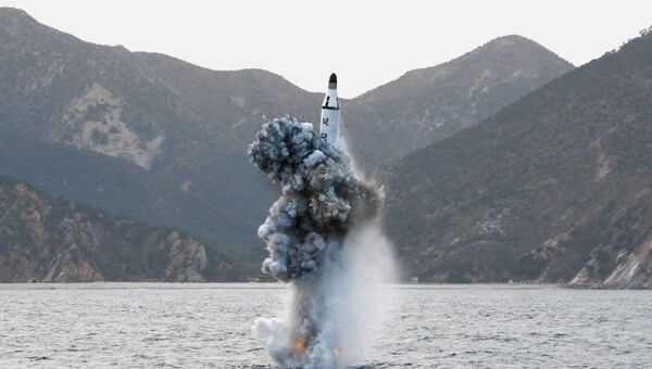 Пуск баллистической ракеты КНДР, 24 апреля 2016. Архивное фото