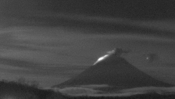 Извержение вулкана Ключевская сопка. 24 апреля 2016