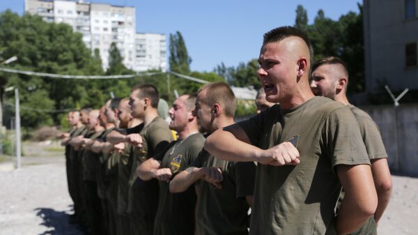 Тренировка бойцов батальона Азов, Украина. Архивное фото