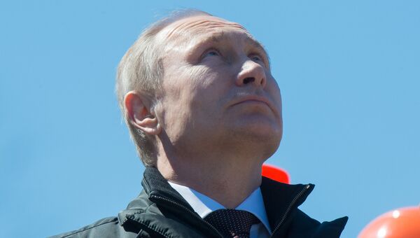 Президент России Владимир Путин выступает на космодроме Восточный после старта ракеты-носителя Союз-2.1а