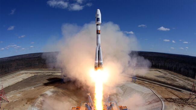 Старт ракеты-носителя Союз-2.1а с тремя российскими спутниками. Архивное фото