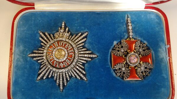Звезда и крест ордена Святого Александра Невского