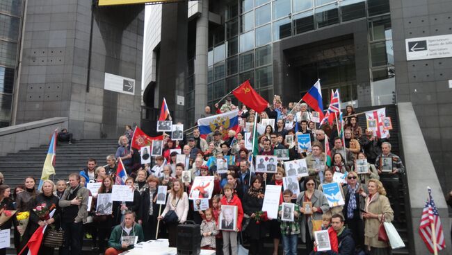 Акция Бессмертный полк в Париже в 2015 году